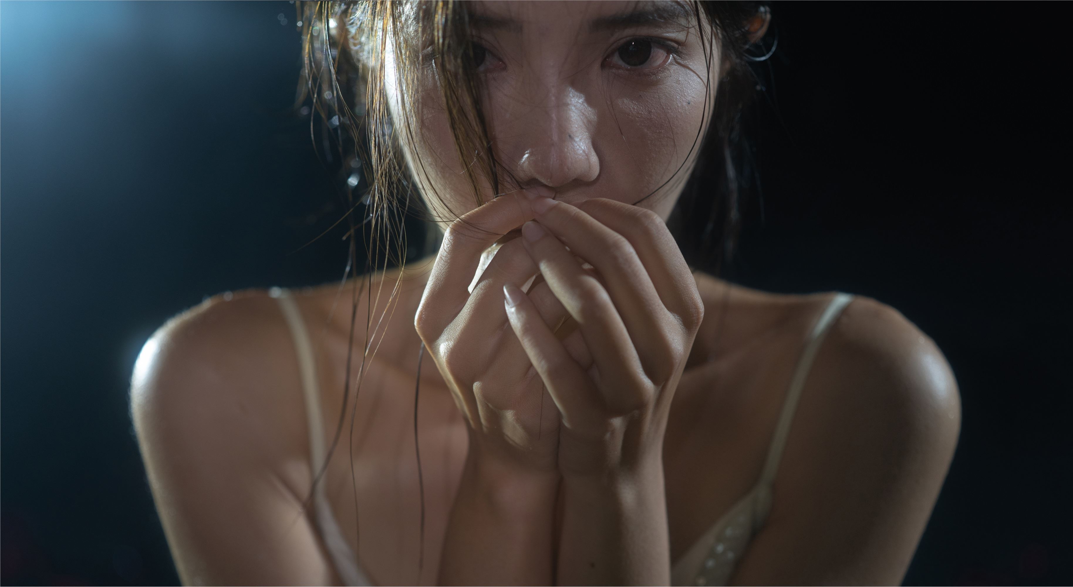 YITUYU艺图语 2025.01.23 冷雨夜 多米Domy